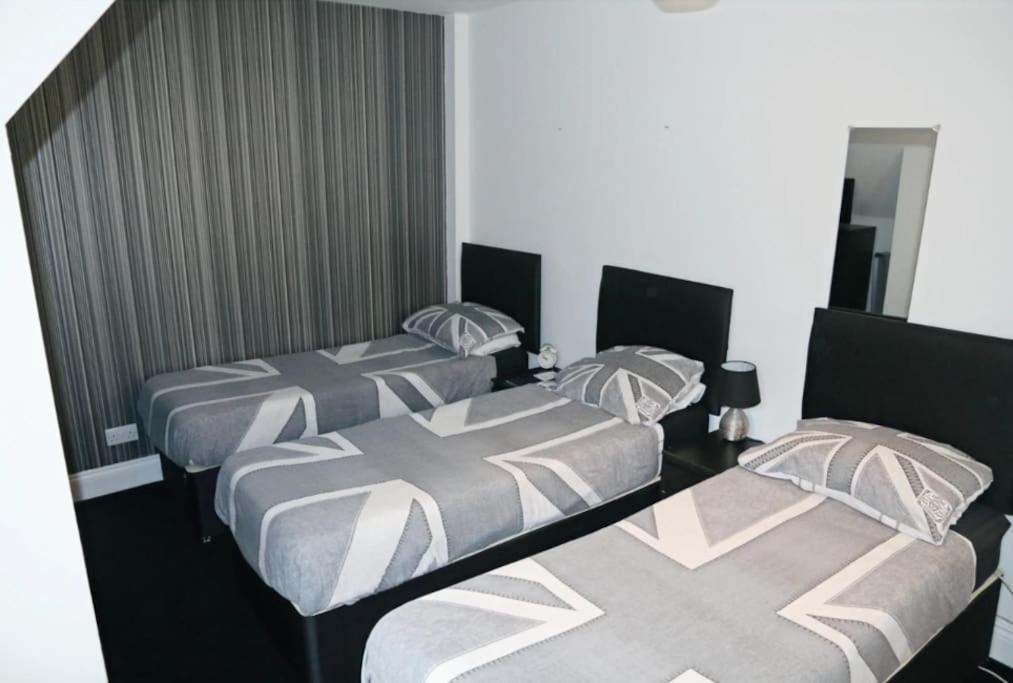 Hen & Stag Retreat Weekend Stay Sleeps 10 To 30 Thetford Ngoại thất bức ảnh